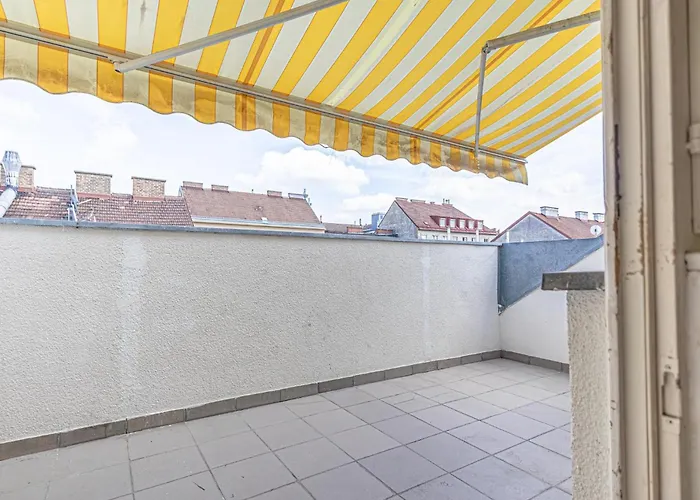 Spacious & Comfy Private In 3br Shared Apt, Very In