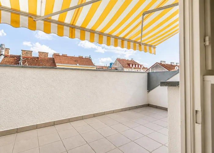 Spacious & Comfy Private In 3br Shared Apt, Very In Apartamento Viena